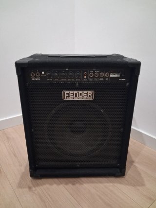 Amplificador Bajo Fender Rumble 60W