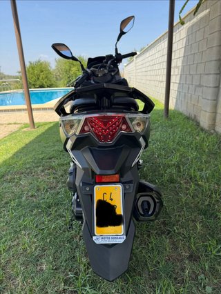 Moto Sym Jet 14 49cc (2022) Negra mate.