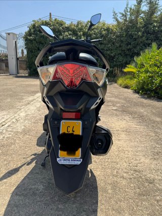 Moto Sym Jet 14 49cc (2022) Negra mate.
