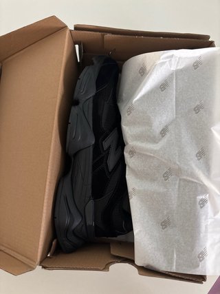 New Balance 9060 Negro