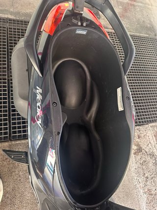 Piaggio Medley Negra