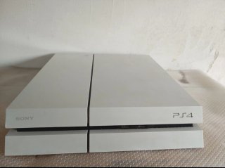 Sony PS4 500 GB Bianco + Controller + Gioco