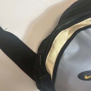 Mochila Nike Sling Bag Vintage Y2K