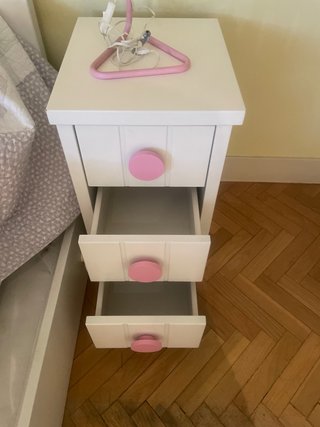 Cama nido y mesita de noche infantil (sin colchón)