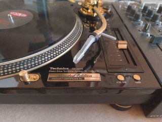 Technics SL-1200GLD Tocadiscos Edición Limitada