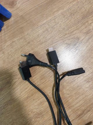 PS4 Slim 500GB + 2 Mandos + HDMI + Juegos
