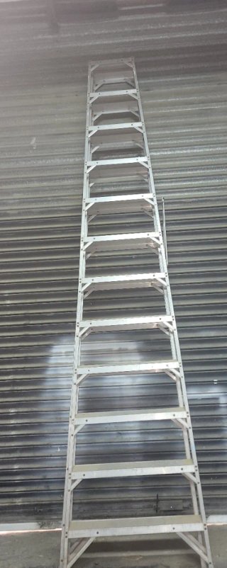Escalera de aluminio