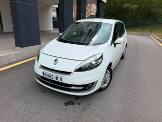 Renault Grand Scenic 2013