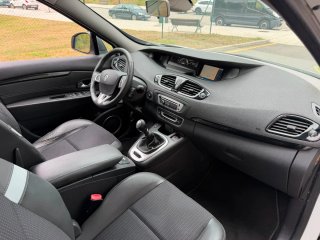 Renault Grand Scenic 2013