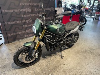 Benelli 800 Trail Verde/Plata Nueva