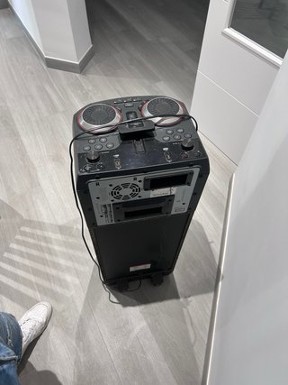 Altavoz LG XBOOM 1000W Bluetooth