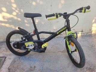 Bicicleta Infantil Btwin Dark Hero 500 + casco