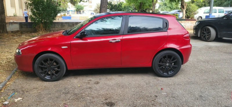 Alfa Romeo 147 2005 - foto 1