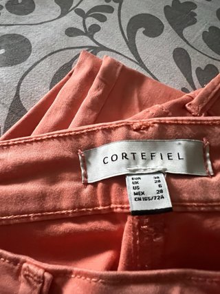 Conjunto Cortefiel Pantalón Naranja y Camiseta Bla