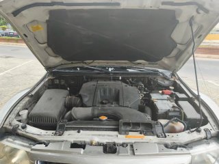 Mitsubishi Montero 2006