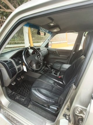 Mitsubishi Montero 2006