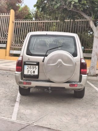 Mitsubishi Montero 2006