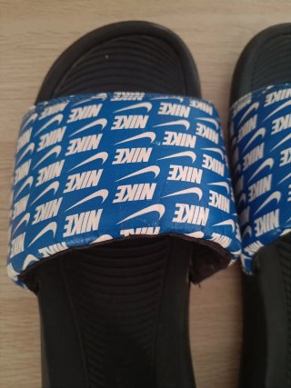 Chanclas Nike Azul y Negro