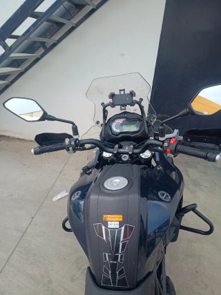 Benelli TRK 502 Adventure Negra