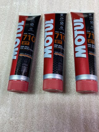 Tirador minimoto gris + 3 aceites Motul 710 2T