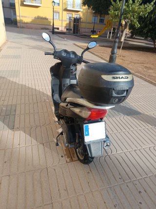 Peugeot Sum Up 125 Scooter