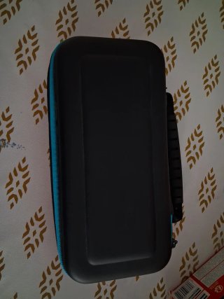 Nintendo Switch + 2 juegos + Funda de marca