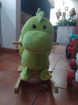Balancín dinosaurio infantil
