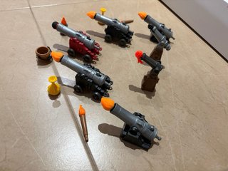 Lote Playmobil cañones y accesorios