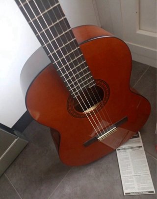 Guitarra Española Yamaha