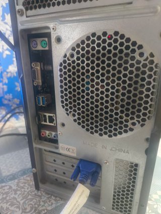 Ordenador Negro para Navegar y Ofimática