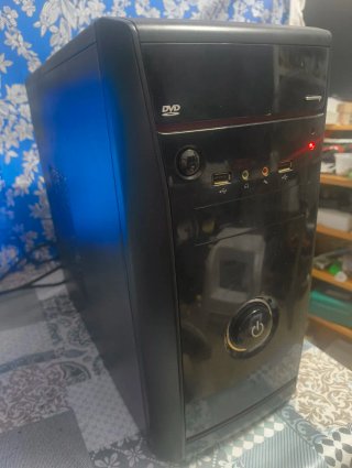 Ordenador Negro para Navegar y Ofimática
