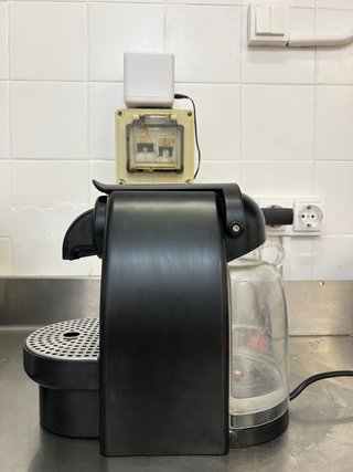 Cafetera Nespresso Krups Essenza XN2003 Negra
