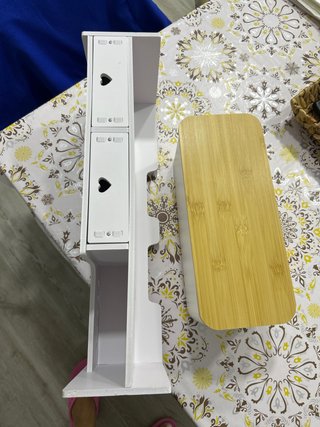 Soporte organizador blanco para escritorio y caja