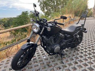 Yamaha XV950 Custom Negra