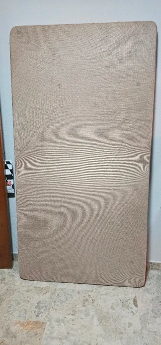 Somier tapizado con colchón