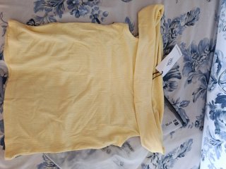 Top  Amarillo Talla L