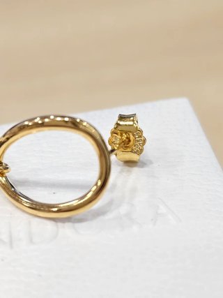 Pendientes Pandora Aro Perla Orgánica Dorados