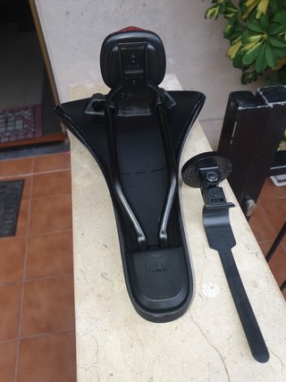 Sillín Fizik Aliante R5 + Reflectantes