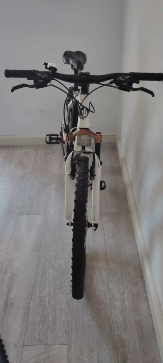 Bicicleta DTB Storm 8.0