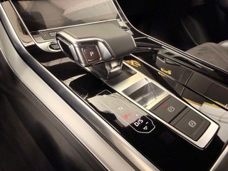 Audi Q8 50 TDI 210kW Black Line Plus quattro tip