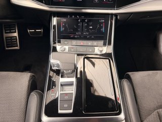 Audi Q8 50 TDI 210kW Black Line Plus quattro tip