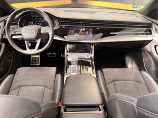 Audi Q8 50 TDI 210kW Black Line Plus quattro tip