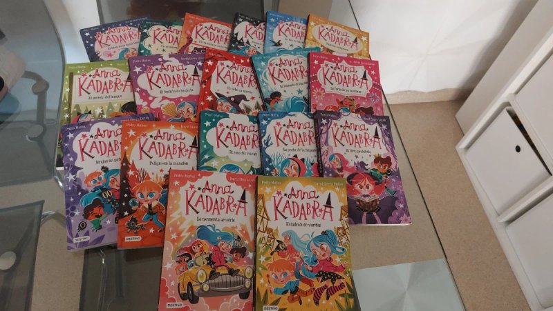 Del 1 al 18 de Anna Kadabra
