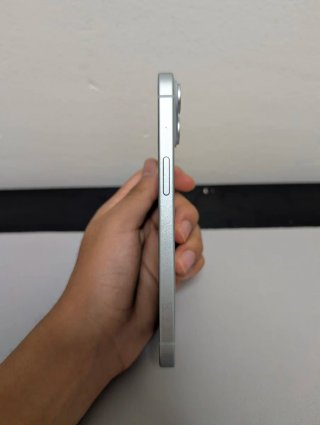 iPhone 15 azul