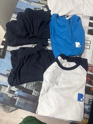 Ropa de colegio  balmes, tallas m,l