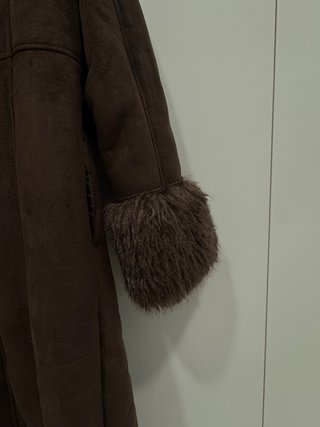 Abrigo largo Pull&Bear forro borrego marrón T.S