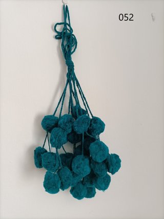 Pompones de lana decorativos varios colores