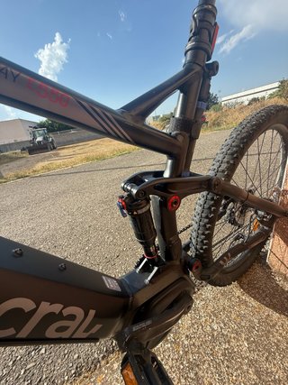E-bike doble suspensión motor Bosch