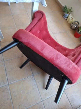 Sillón burdeos terciopelo
