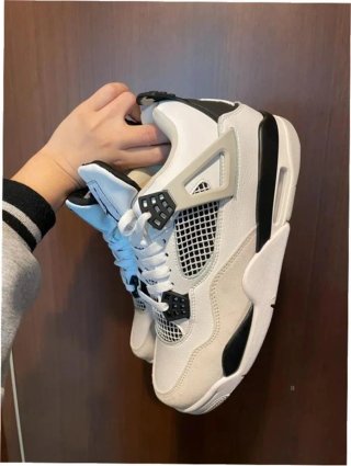 Jordan 4 Retro Military Negro Talla 45